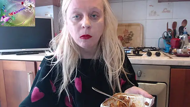 martachatte online show from 11/25/25, 10:48