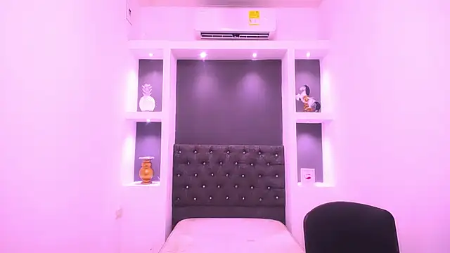 Snapshot of BeautyEyesxo chatting on 03/21/25, 08:08 BeautyEyesxo online show from 03/21/25, 08:08