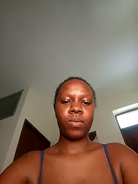 Snapshot of SexyyCinderella chatting on 09/15/25, 09:20 SexyyCinderella online show from 09/15/25, 09:20