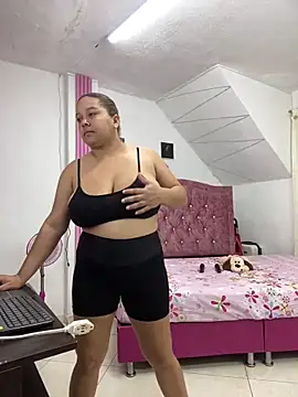 Snapshot of Rossestoner chatting on 02/10/26, 10:52 Rossestoner online show from 02/10/26, 10:52