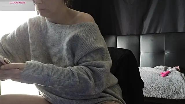 Mia G0ld online show from 03/04/26, 02:23