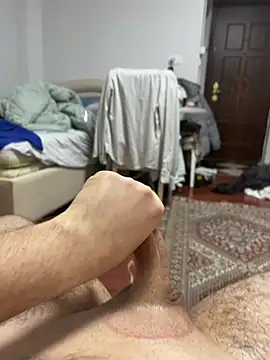 Snapshot of strange6696 chatting on 02/02/26, 10:47 strange6696 online show from 02/02/26, 10:47