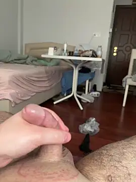 Snapshot of strange6696 chatting on 02/17/26, 01:18 strange6696 online show from 02/17/26, 01:18