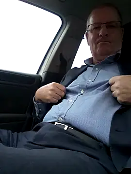 stiffandlubedxh online show from 02/18/25, 09:09