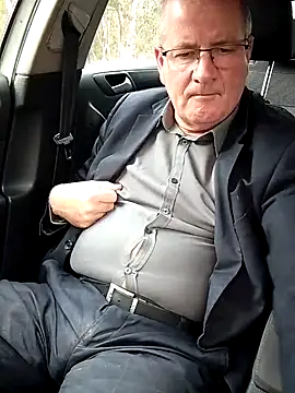 stiffandlubedxh online show from 09/08/25, 10:09