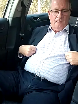 stiffandlubedxh online show from 09/09/25, 10:09