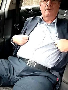 stiffandlubedxh online show from 09/29/25, 10:14