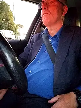 Snapshot of stiffandlubed@xh chatting on 03/31/26, 08:20 stiffandlubedxh online show from 03/31/26, 08:20