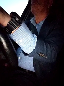 Snapshot of stiffandlubed@xh chatting on 04/01/26, 08:17 stiffandlubedxh online show from 04/01/26, 08:17