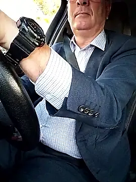 Snapshot of stiffandlubed@xh chatting on 04/15/26, 09:15 stiffandlubedxh online show from 04/15/26, 09:15