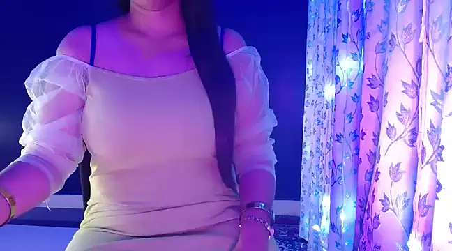 janifer001 online show from 12/15/24, 01:24