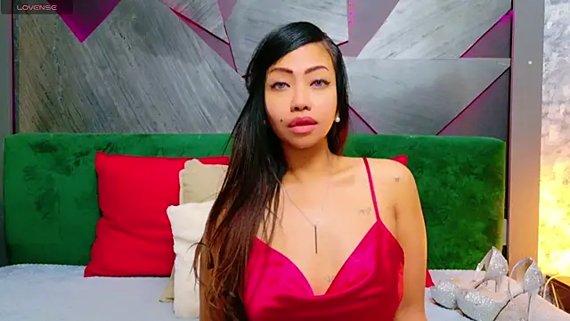 ElyaQuinn online show from 10/29/25, 07:10