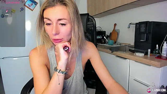 DannaEvan online show from 09/27/25, 02:16