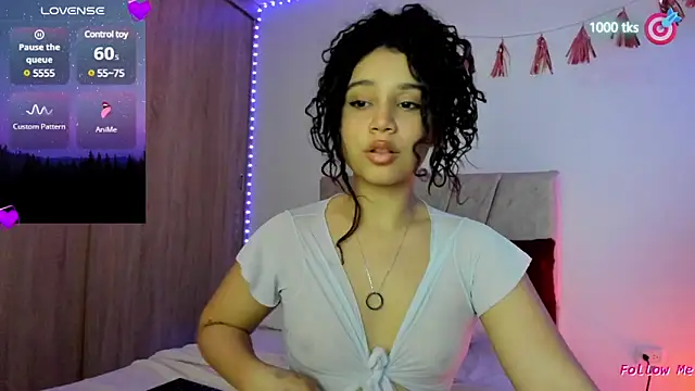 Snapshot of Byeol00 chatting on 02/22/25, 02:50 Byeol00 online show from 02/22/25, 02:50