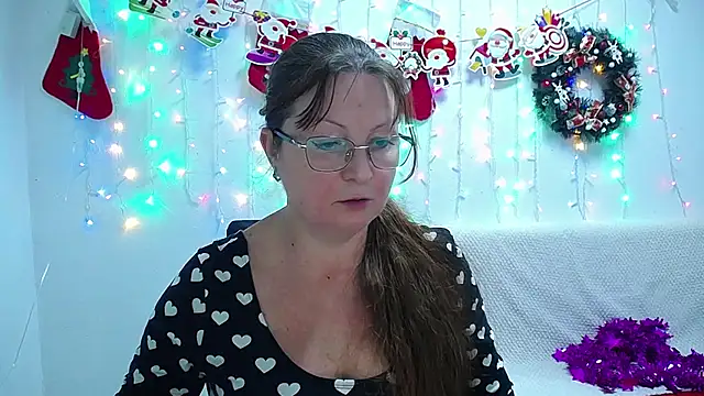 VanessaHotts online show from 01/11/25, 09:04