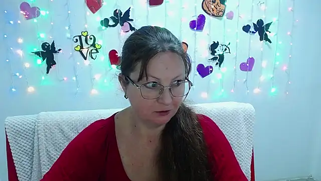 VanessaHotts online show from 01/30/25, 09:04