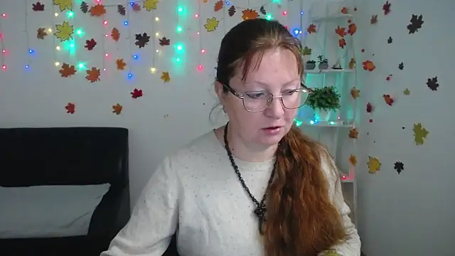 VanessaHotts online show from 11/26/25, 06:14