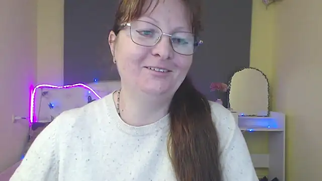 Snapshot of VanessaHotts chatting on 04/25/26, 01:41 VanessaHotts online show from 04/25/26, 01:41
