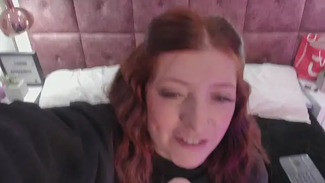 JulietaAlves online show from 01/15/25, 10:49