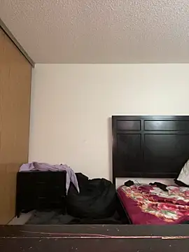 Snapshot of BustiBunny69 chatting on 04/07/26, 02:12 BustiBunny69 online show from 04/07/26, 02:12