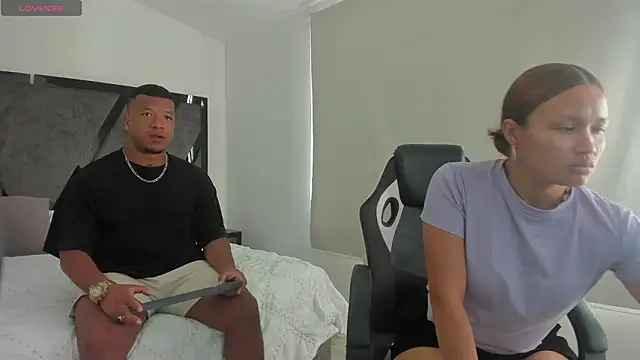 Snapshot of AnnieAndStefan chatting on 03/07/26, 01:08 AnnieAndStefan online show from 03/07/26, 01:08