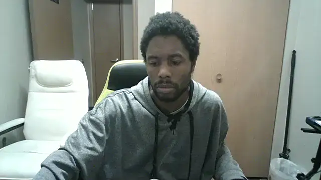 Snapshot of Kim_and_Dee chatting on 03/03/26, 09:37 Kim and Dee online show from 03/03/26, 09:37