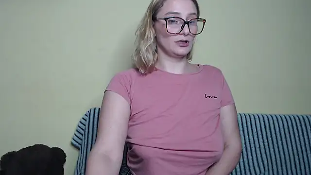 alicesweet21 online show from 02/08/25, 10:19