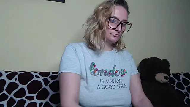 alicesweet21 online show from 03/18/25, 11:53