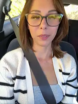 Snapshot of 21sweetSunny chatting on 10/29/25, 12:51 21sweetSunny online show from 10/29/25, 12:51