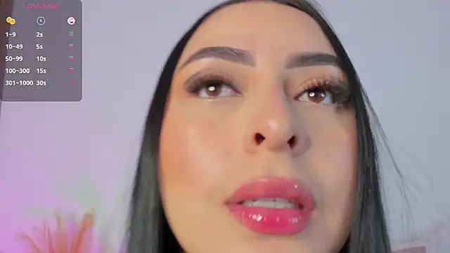 Snapshot of Kattycollinss1 chatting on 03/08/25, 04:23 Kattycollinss1 online show from 03/08/25, 04:23