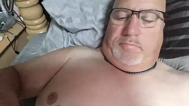 Bigbear0563 online show from 10/14/25, 03:57