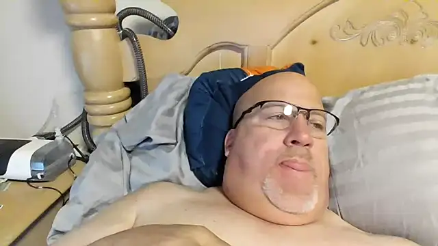 Bigbear0563 online show from 04/16/26, 03:35