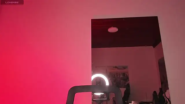 Emmily Savage online show from 01/31/25, 10:42