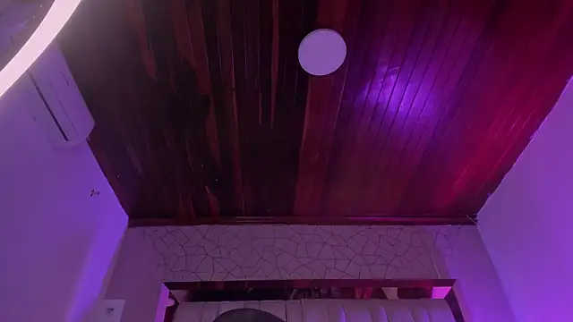 Snapshot of Emmily_Savage chatting on 03/28/26, 11:54 Emmily Savage online show from 03/28/26, 11:54