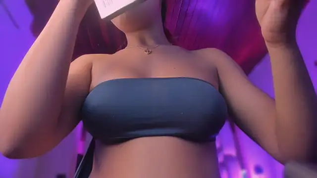 Snapshot of Emmily_Savage chatting on 03/29/26, 11:54 Emmily Savage online show from 03/29/26, 11:54