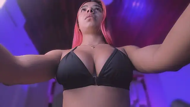 Snapshot of Emmily_Savage chatting on 03/30/26, 12:17 Emmily Savage online show from 03/30/26, 12:17