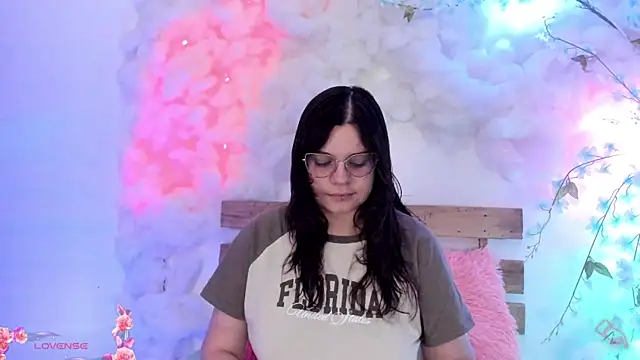 Mey moon online show from 02/03/25, 10:54