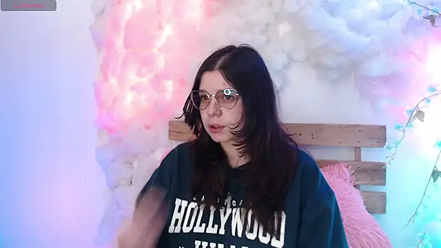 Mey moon online show from 02/05/25, 12:10