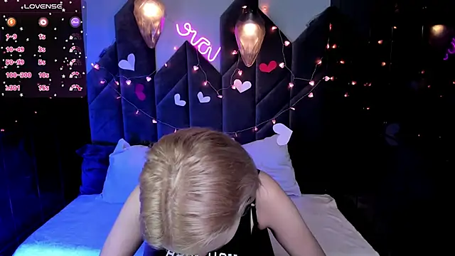 StephanieSweety online show from 02/13/25, 02:09