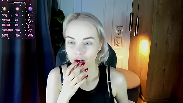 StephanieSweety online show from 03/07/25, 05:29