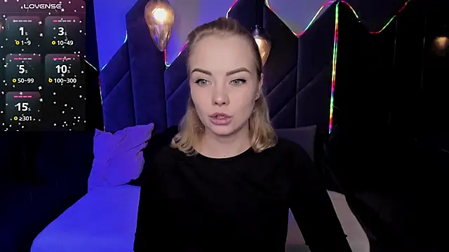 StephanieSweety online show from 02/18/26, 06:48