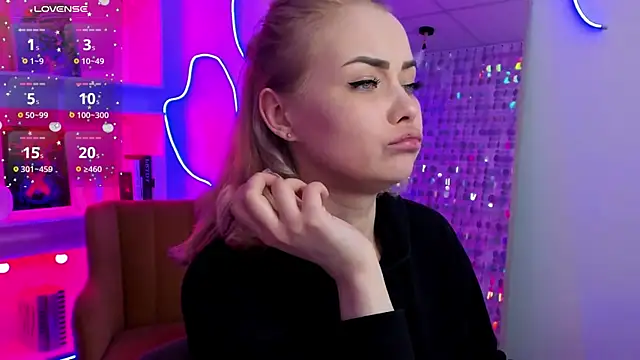 Snapshot of StephanieSweety chatting on 04/03/26, 07:12 StephanieSweety online show from 04/03/26, 07:12