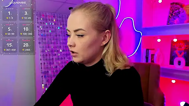 Snapshot of StephanieSweety chatting on 04/19/26, 06:10 StephanieSweety online show from 04/19/26, 06:10