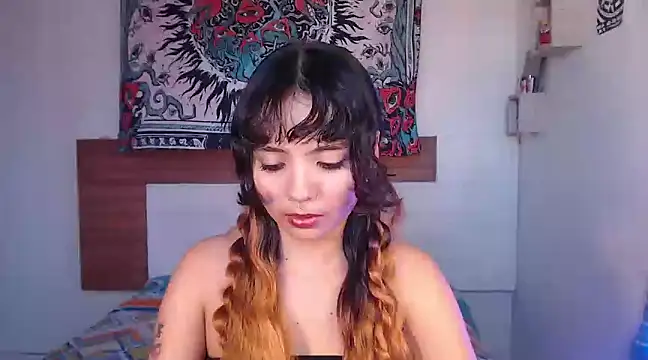 Snapshot of Margarita999 chatting on 12/10/24, 08:27 Margarita999 online show from 12/10/24, 08:27