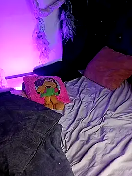 Piafisher1 online show from 03/18/25, 04:37