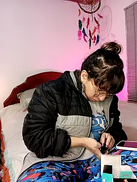 Piafisher1 online show from 02/20/26, 01:13