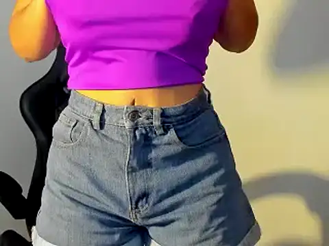 Sami Hotie1 online show from 02/18/25, 06:26