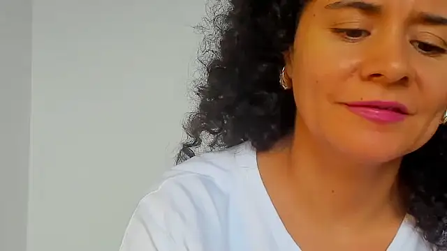 Sami Hotie1 online show from 09/18/25, 08:44