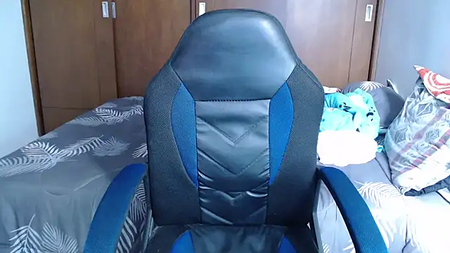 aresholland online show from 12/10/24, 04:27