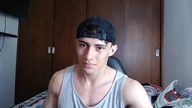 aresholland online show from 03/05/25, 08:21